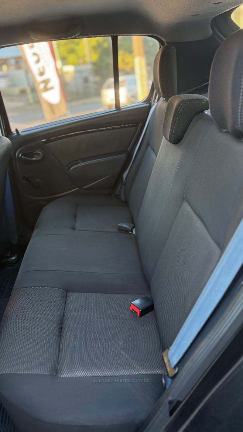 SANDERO 1.0 EXPRESSION 12V FLEX 4P MANUAL - 2014 - LAJEADO