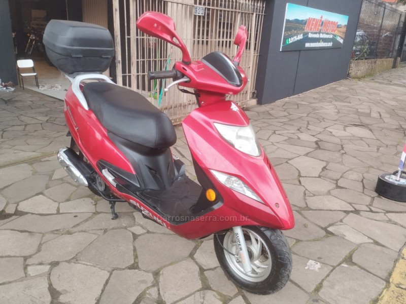 BURGMAN 125 AUTOMATIC - 2013 - CAXIAS DO SUL