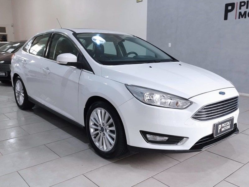 FOCUS 2.0 TITANIUM FASTBACK 16V FLEX 4P AUTOMÁTICO - 2018 - CAXIAS DO SUL