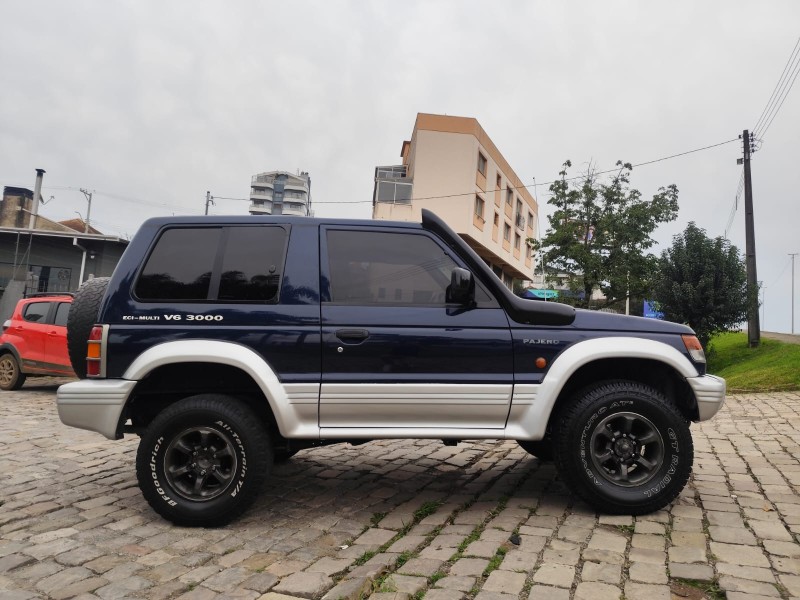 PAJERO 3.0 GLS 4X4 V6 24V GASOLINA 2P AUTOMÁTICO - 1997 - FARROUPILHA