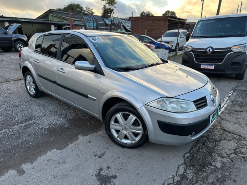 MÉGANE 2.0 DYNAMIQUE SEDAN 16V GASOLINA 4P MANUAL - 2008 - CAXIAS DO SUL