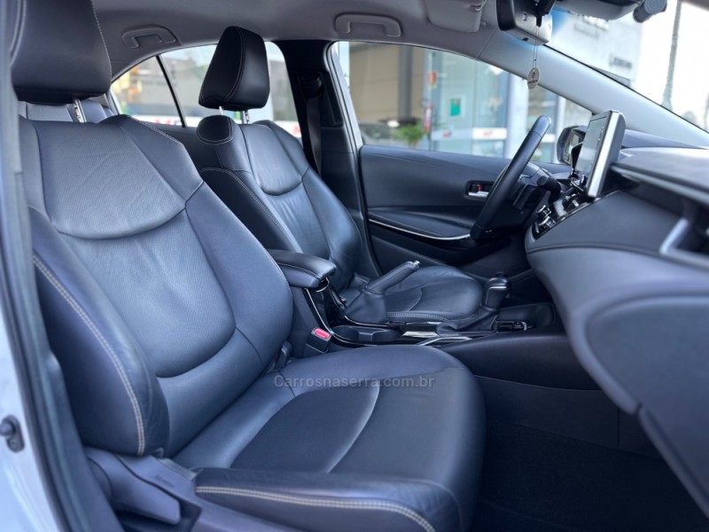 COROLLA 2.0 XEI 16V FLEX 4P AUTOMÁTICO - 2023 - TUPANDI