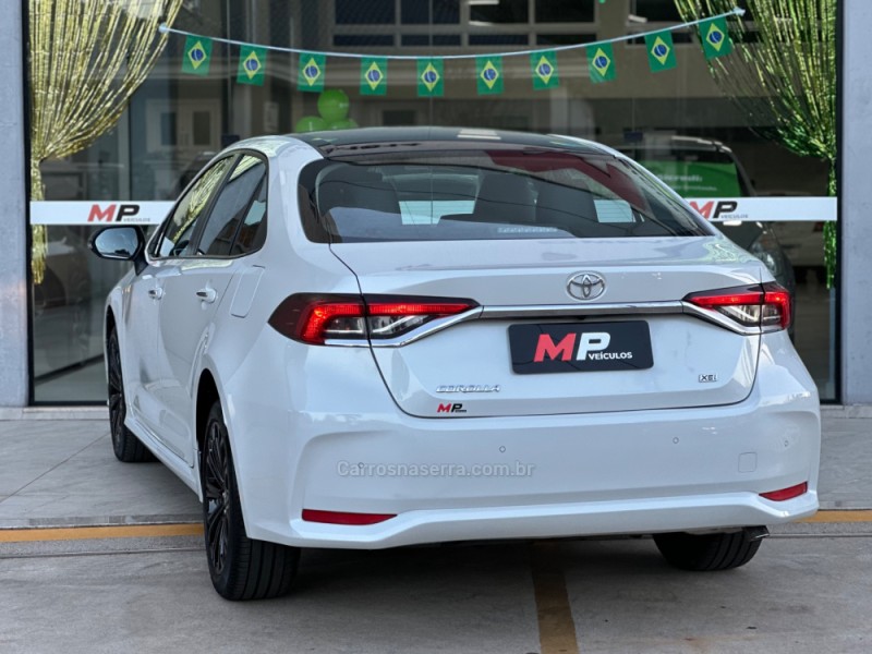 COROLLA 2.0 XEI 16V FLEX 4P AUTOMÁTICO - 2023 - TUPANDI