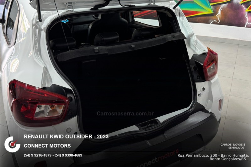 KWID 1.0 12V OUTSIDER FLEX 4P MANUAL - 2023 - BENTO GONçALVES