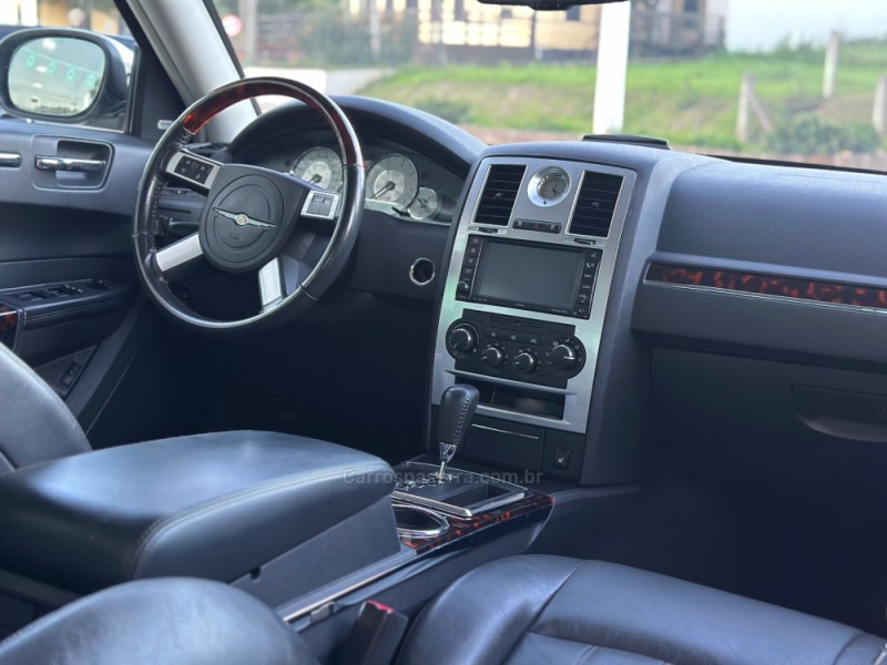 300 C 3.5 SEDAN V6 24V GASOLINA 4P AUTOMÁTICO - 2009 - TUPANDI