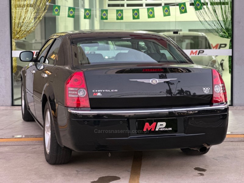 300 C 3.5 SEDAN V6 24V GASOLINA 4P AUTOMÁTICO - 2009 - TUPANDI