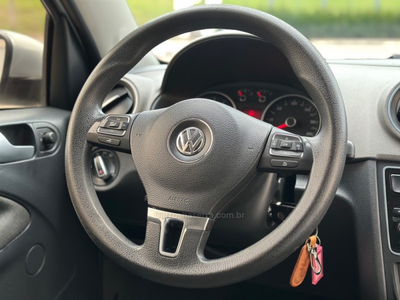 VOYAGE 1.6 MI HIGHLINE 8V FLEX 4P MANUAL - 2014 - TUPANDI
