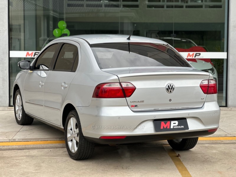 VOYAGE 1.6 MI HIGHLINE 8V FLEX 4P MANUAL - 2014 - TUPANDI