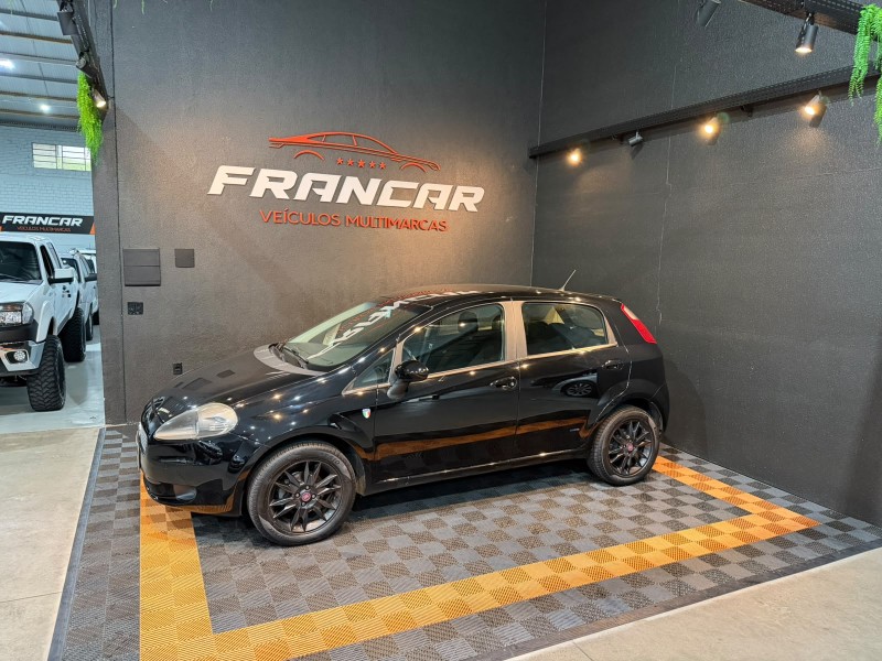 PUNTO 1.4 ATTRACTIVE ITALIA 8V FLEX 4P MANUAL - 2012 - ANTôNIO PRADO