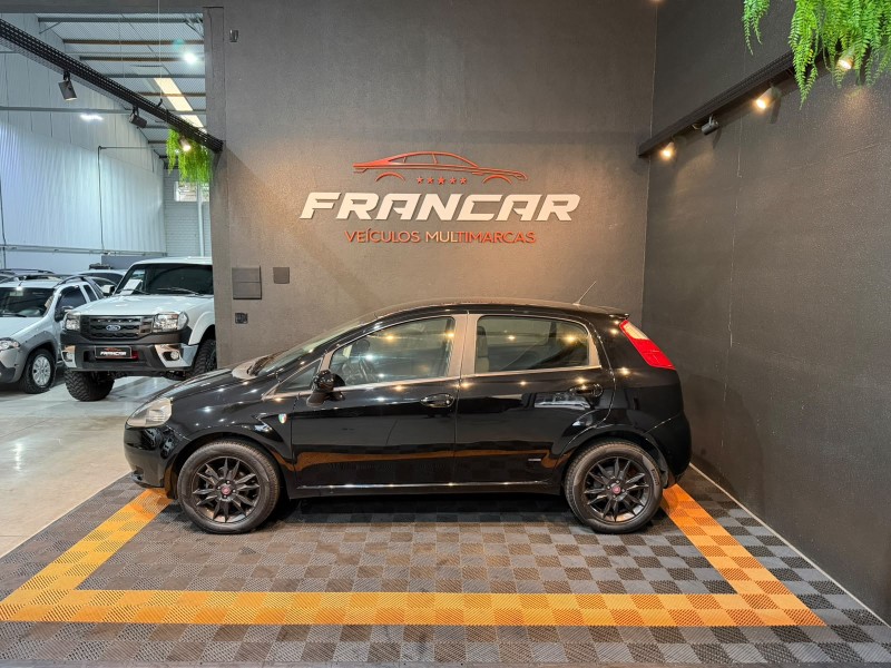 PUNTO 1.4 ATTRACTIVE ITALIA 8V FLEX 4P MANUAL - 2012 - ANTôNIO PRADO