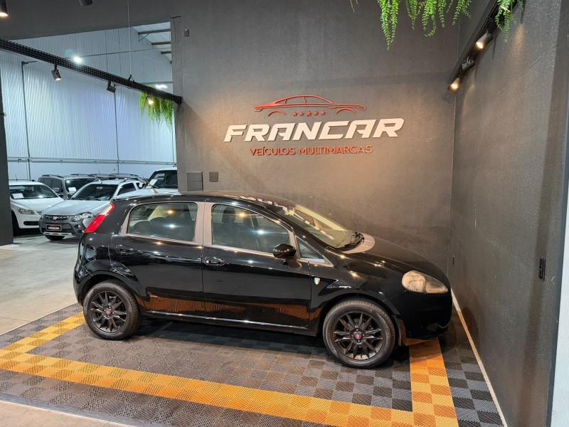 PUNTO 1.4 ATTRACTIVE ITALIA 8V FLEX 4P MANUAL - 2012 - ANTôNIO PRADO