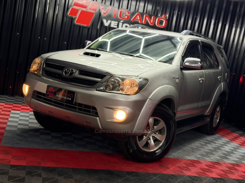 HILUX SW4 3.0 SRV 4X4 16V TURBO INTERCOOLER DIESEL 4P AUTOMÁTICO - 2007 - CAXIAS DO SUL