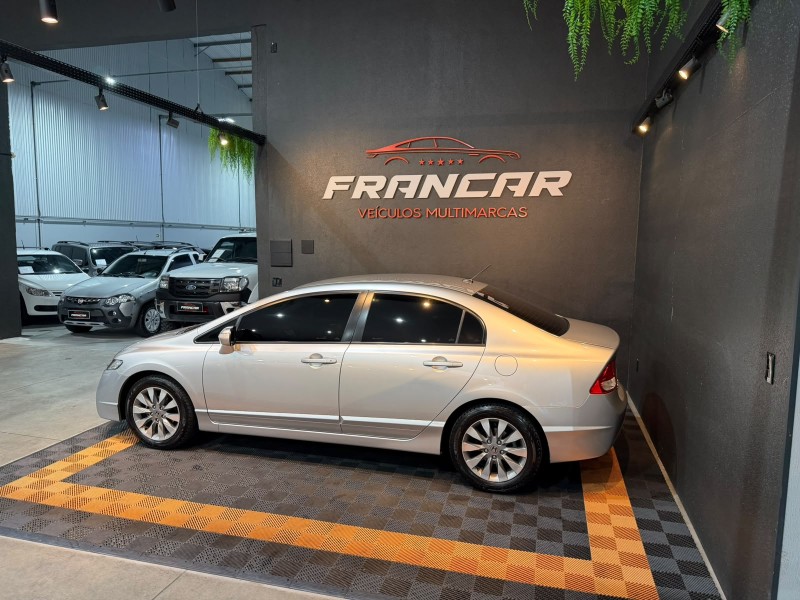 CIVIC 1.8 LXL 16V FLEX 4P AUTOMÁTICO - 2011 - ANTôNIO PRADO