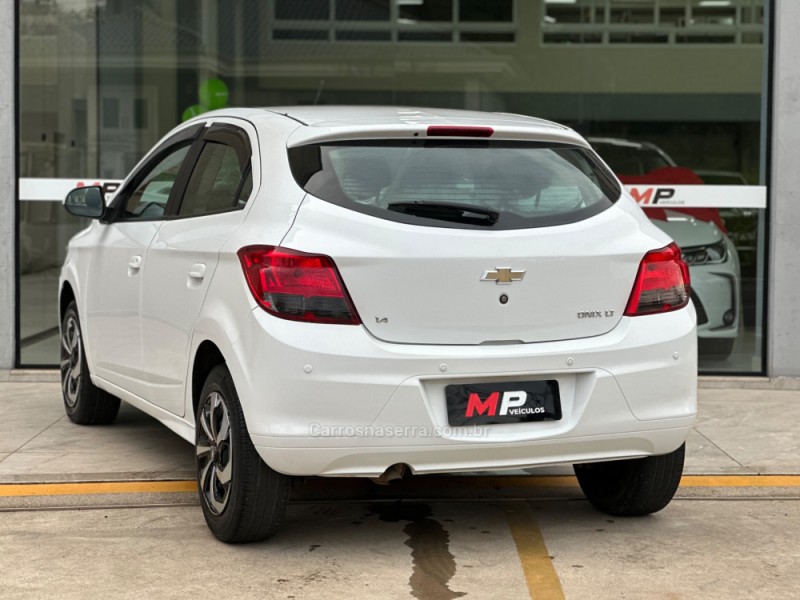 ONIX 1.4 MPFI LT 8V FLEX 4P MANUAL - 2016 - TUPANDI