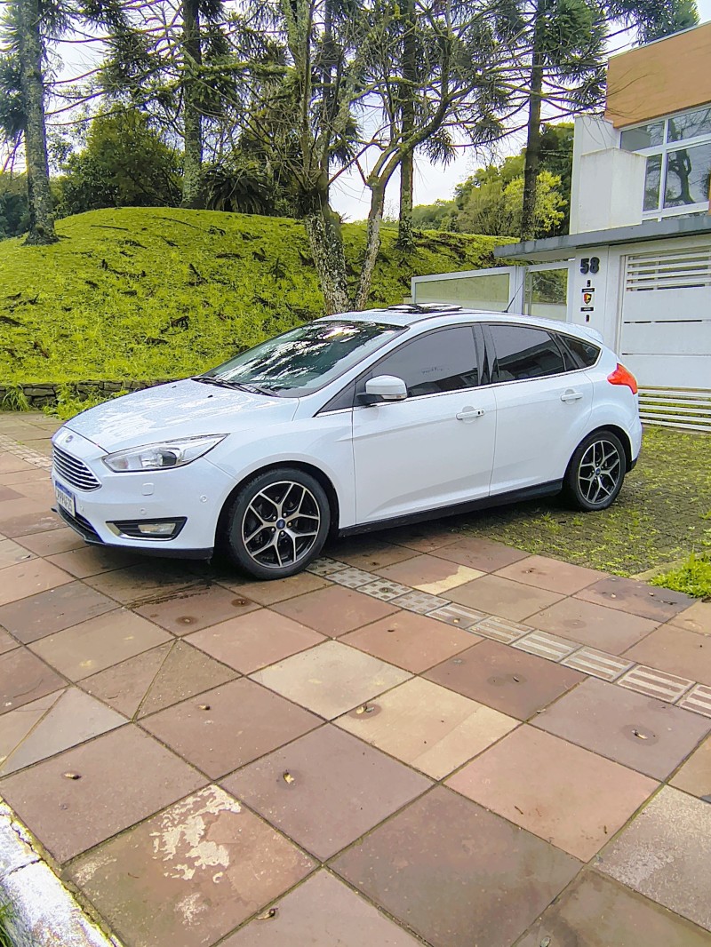 FOCUS 2.0 HA 16V FLEX 4P AUTOMÁTICO - 2016 - FARROUPILHA