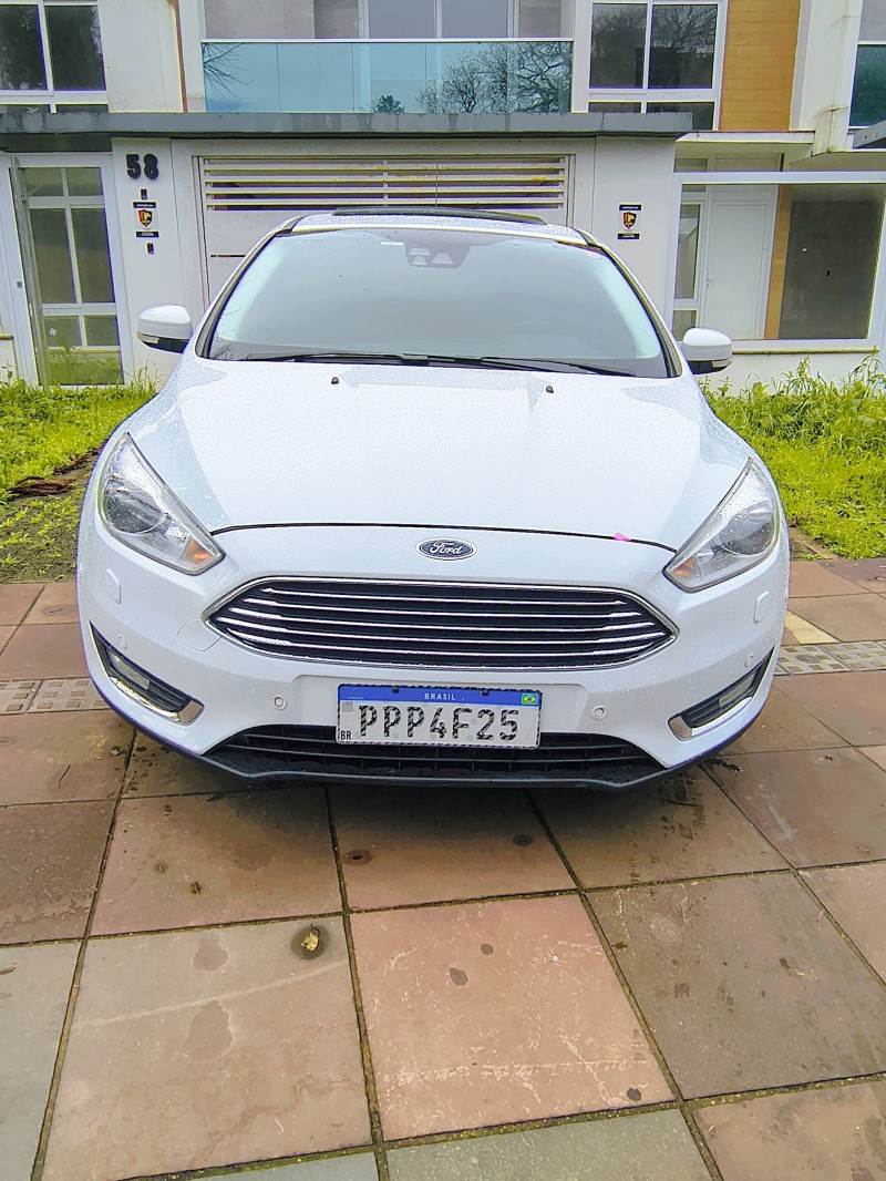 FOCUS 2.0 HA 16V FLEX 4P AUTOMÁTICO - 2016 - FARROUPILHA