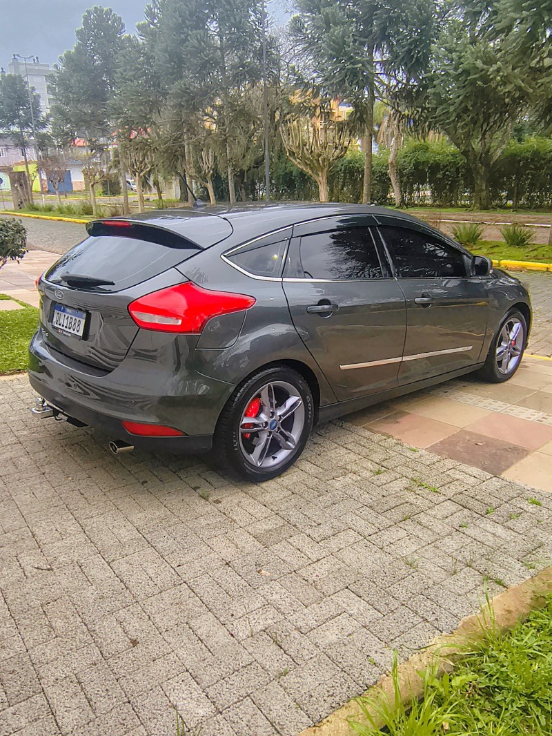 FOCUS 1.6 SE HATCH 16V FLEX 4P AUTOMÁTICO - 2018 - FARROUPILHA