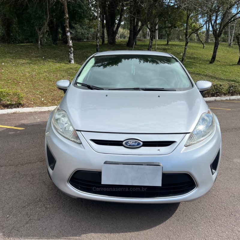 FIESTA 1.6 SE HATCH 16V FLEX 4P MANUAL - 2012 - NOVA PRATA