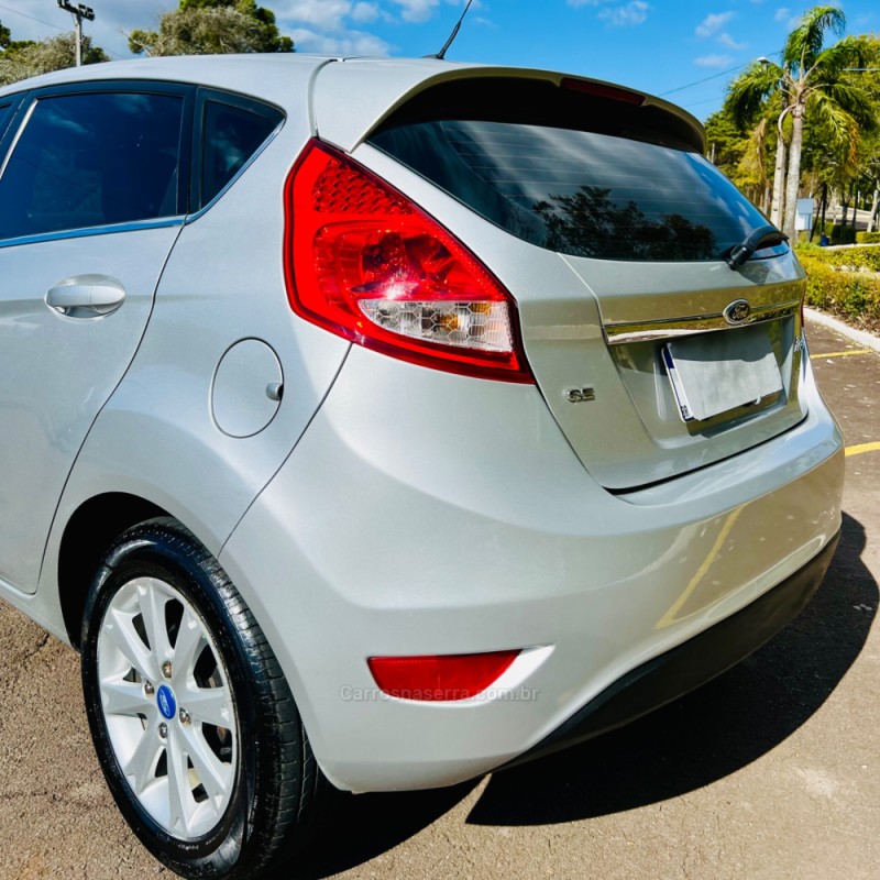 FIESTA 1.6 SE HATCH 16V FLEX 4P MANUAL - 2012 - NOVA PRATA