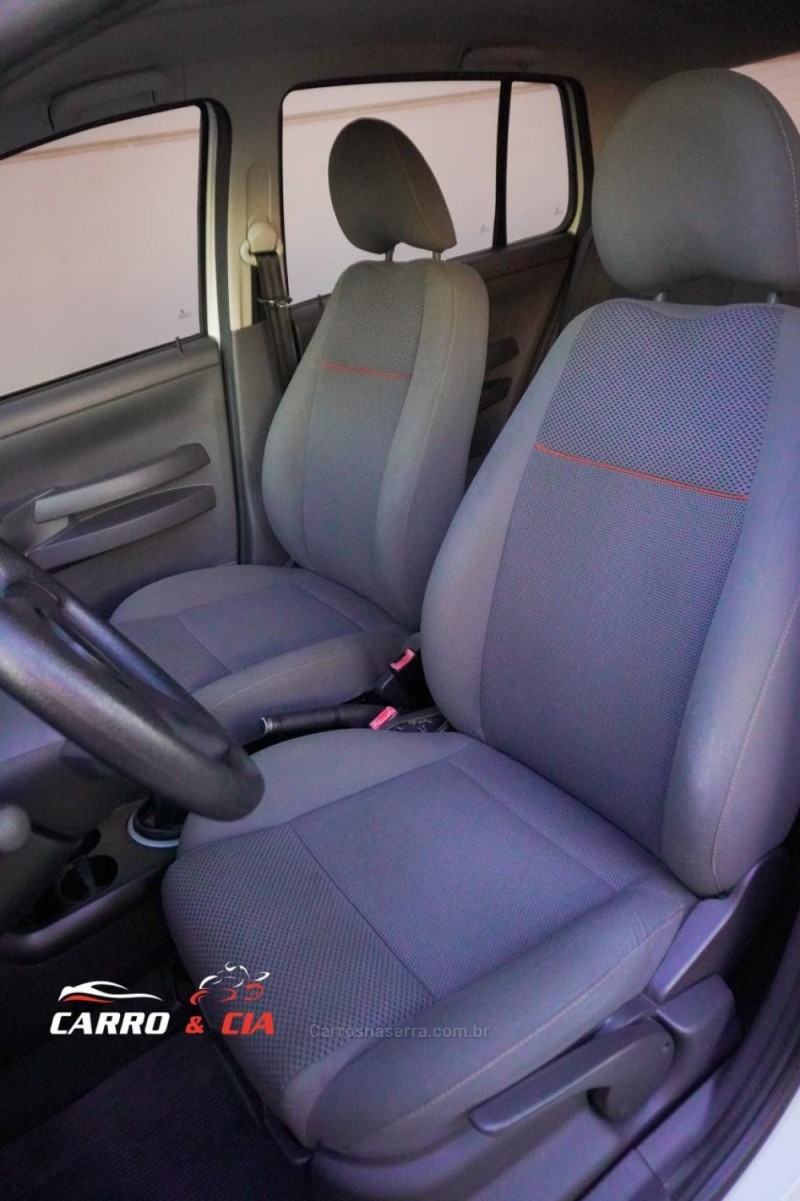 FOX 1.0 ITREND 8V FLEX 4P MANUAL - 2010 - SANTA CRUZ DO SUL