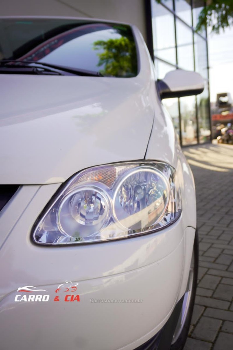 FOX 1.0 ITREND 8V FLEX 4P MANUAL - 2010 - SANTA CRUZ DO SUL