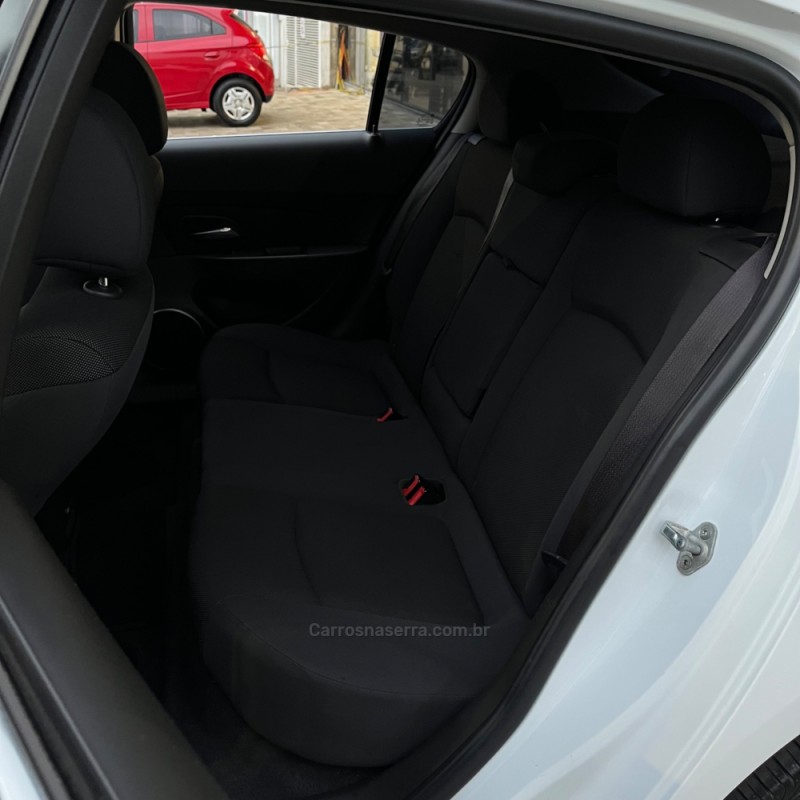 CRUZE 1.8 LT SPORT6 16V FLEX 4P MANUAL - 2014 - VACARIA