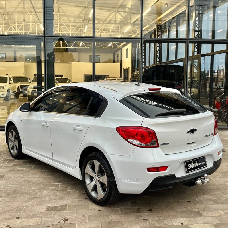 CRUZE 1.8 LT SPORT6 16V FLEX 4P MANUAL - 2014 - VACARIA