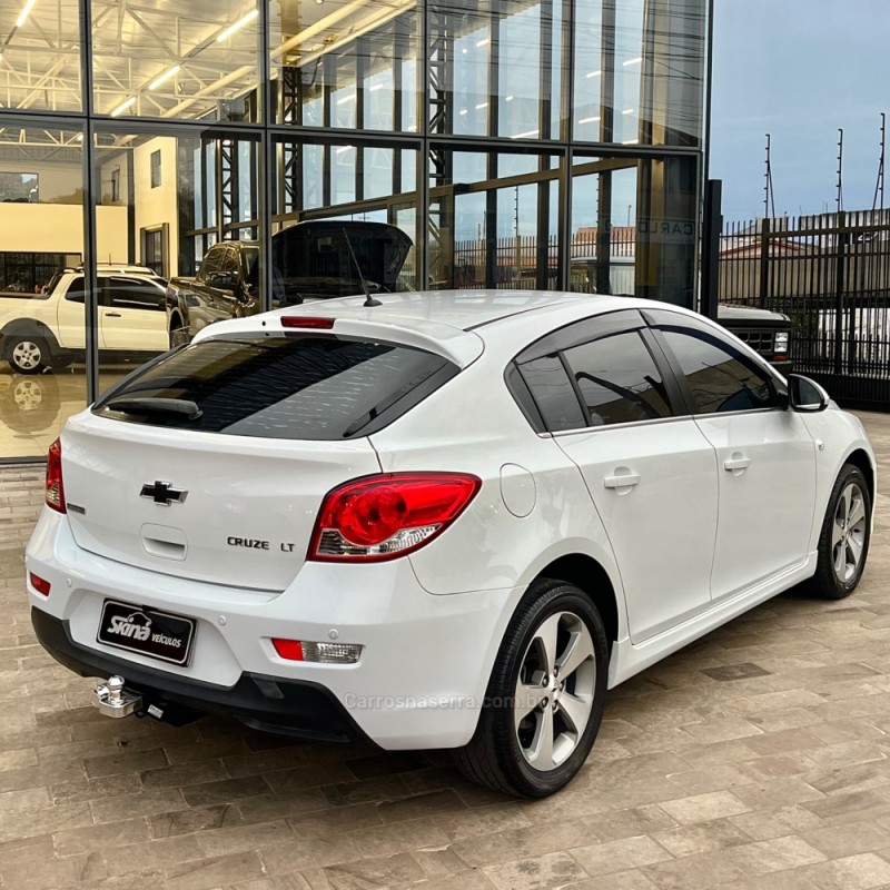 CRUZE 1.8 LT SPORT6 16V FLEX 4P MANUAL - 2014 - VACARIA