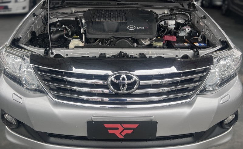 HILUX SW4 3.0 SRV 4X4 CD 16V TURBO INTERCOOLER DIESEL 4P AUTOMÁTICO - 2013 - CAXIAS DO SUL