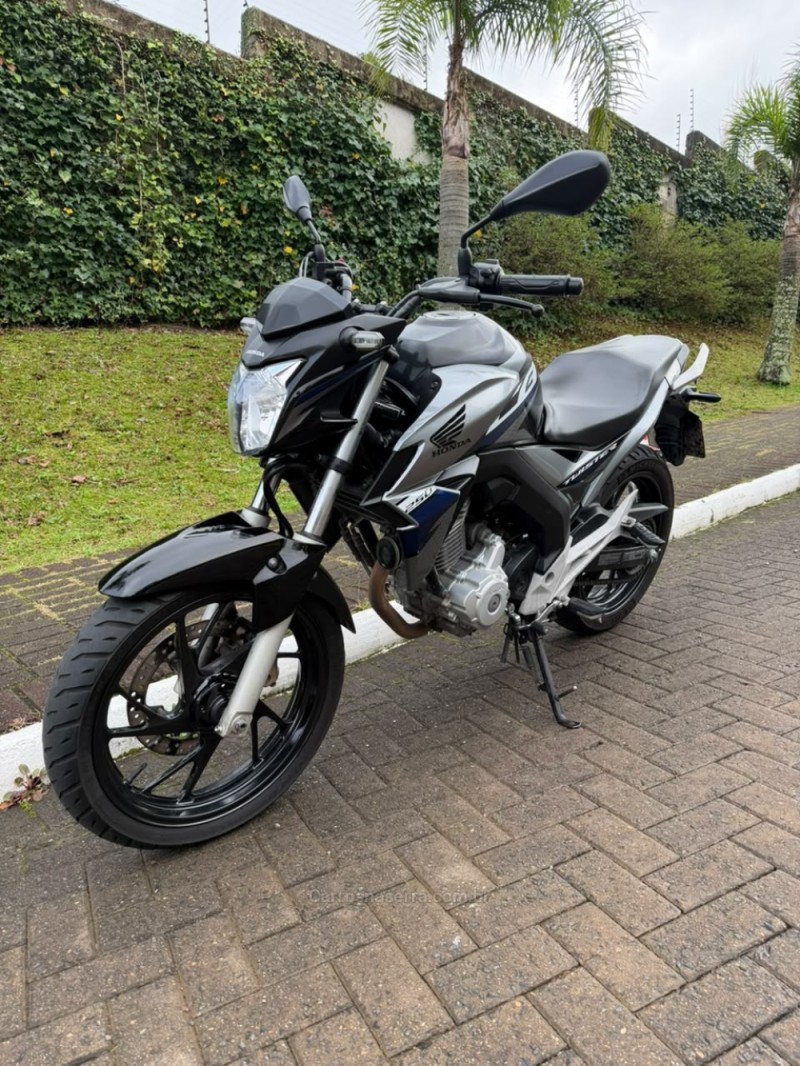 CB 250F TWISTER CBS - 2019 - CAXIAS DO SUL