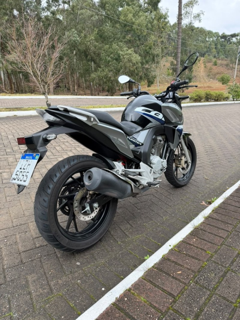 CB 250F TWISTER CBS - 2019 - CAXIAS DO SUL