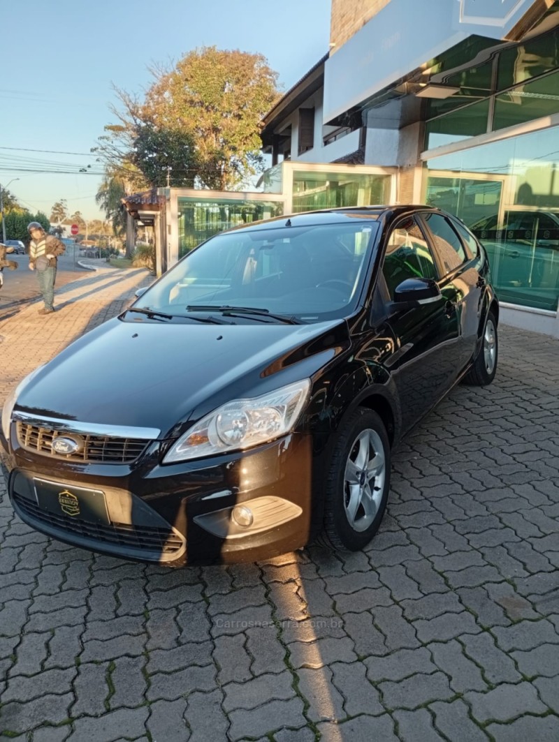 FOCUS 1.6 GLX SIGMA 16V FLEX 4P MANUAL - 2013 - PASSO FUNDO