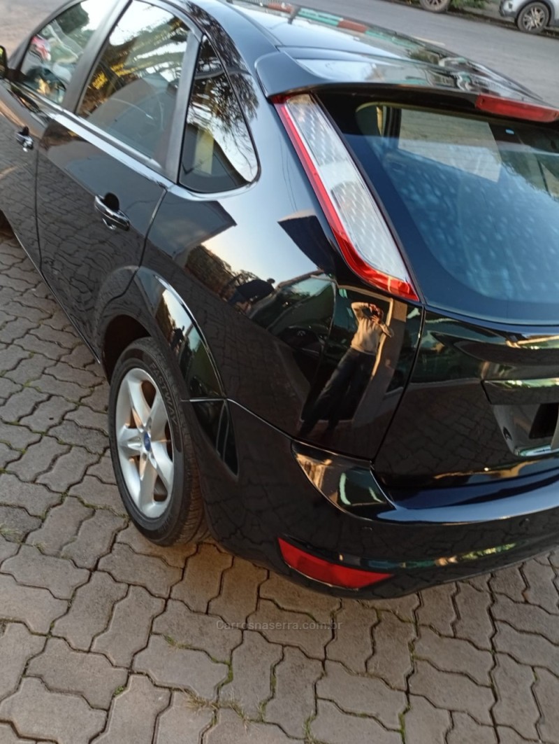 FOCUS 1.6 GLX SIGMA 16V FLEX 4P MANUAL - 2013 - PASSO FUNDO