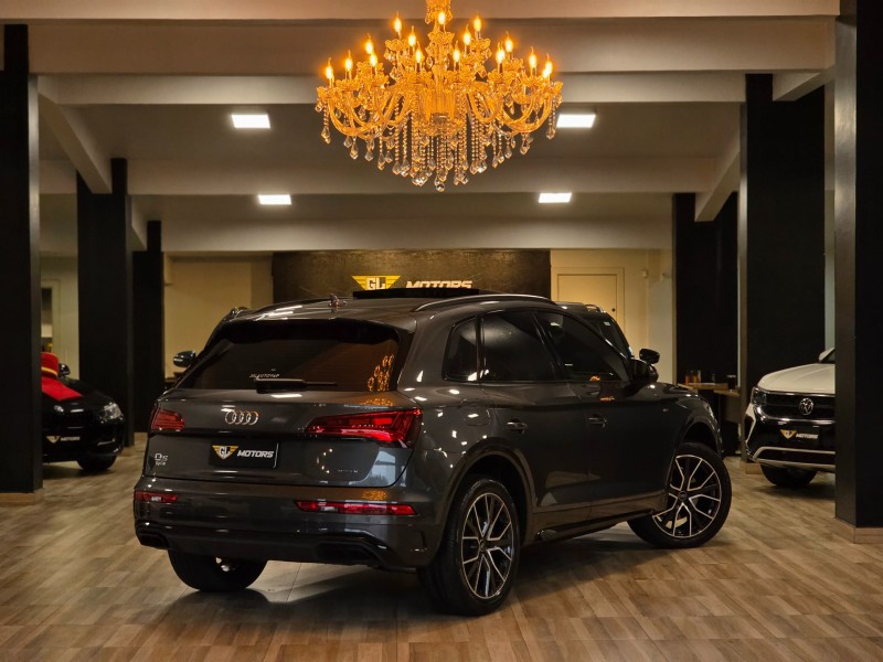 Q5 2.0 TFSI S LINE BLACK QUATTRO S TRONIC GASOLINA 4P - 2023 - CAXIAS DO SUL