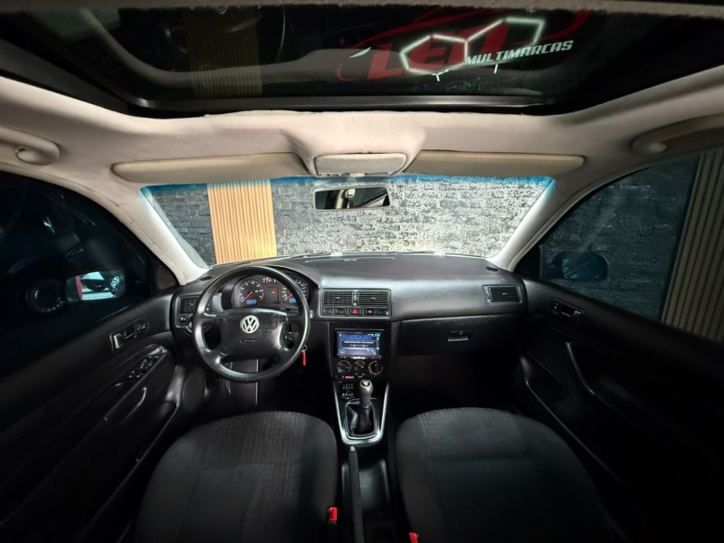 GOLF 1.6 MI 8V GASOLINA 4P MANUAL - 2001 - CAXIAS DO SUL