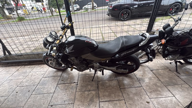 CB 600F HORNET - 2006 - FARROUPILHA