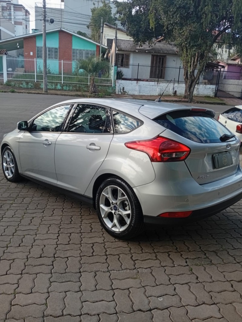 FOCUS 1.6 SE PLUS 16V FLEX 4P MANUAL - 2018 - PASSO FUNDO
