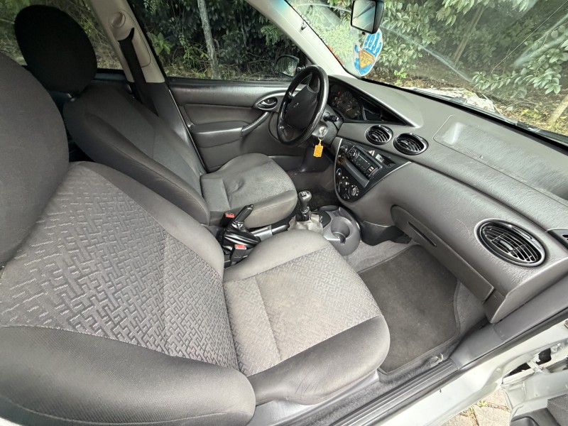 FOCUS 1.6 GL 8V GASOLINA 4P MANUAL - 2004 - CAXIAS DO SUL
