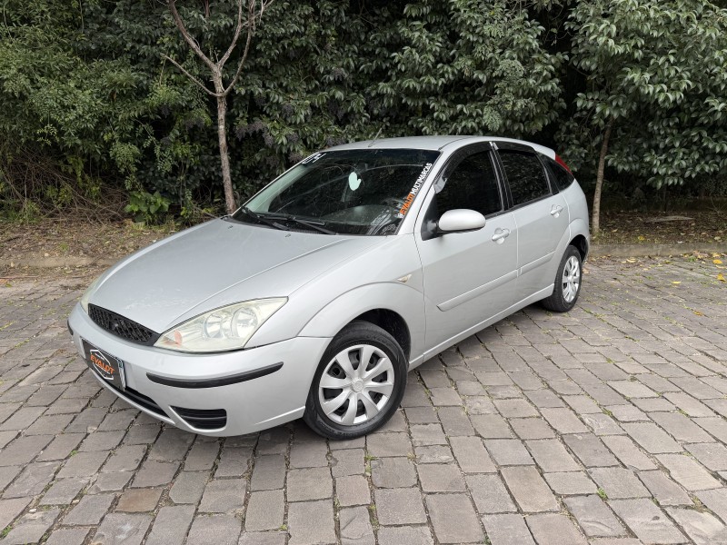 focus 1.6 gl 8v gasolina 4p manual 2004 caxias do sul