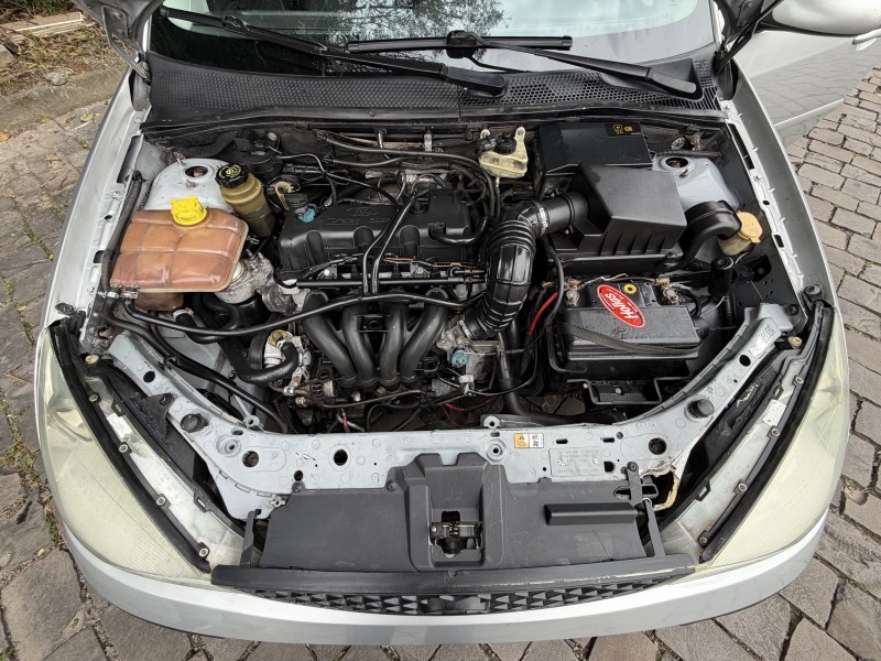 FOCUS 1.6 GL 8V GASOLINA 4P MANUAL - 2004 - CAXIAS DO SUL