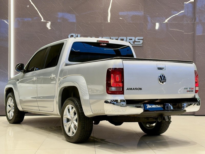 AMAROK 3.0 V6 TDI HIGHLINE CD DIESEL 4MOTION AUTOMÁTICO - 2018 - CAXIAS DO SUL