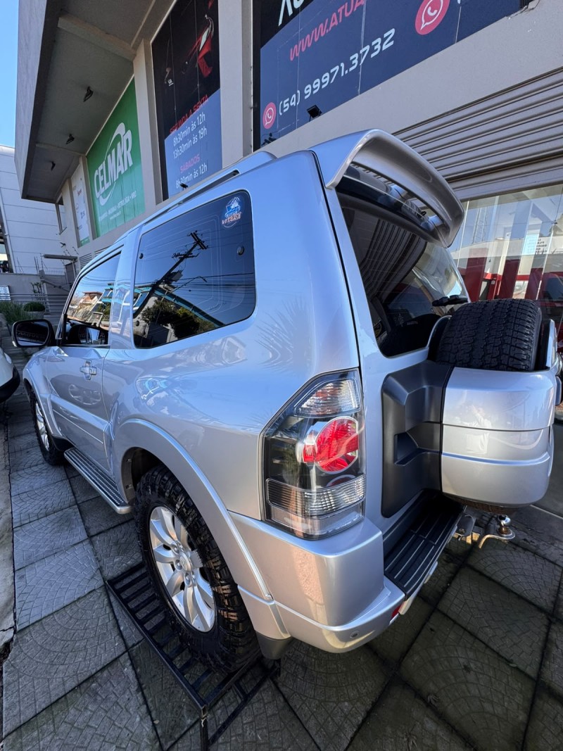 PAJERO FULL 3.8 HPE 4X4 V6 24V GASOLINA 2P AUTOMÁTICO - 2010 - CAXIAS DO SUL