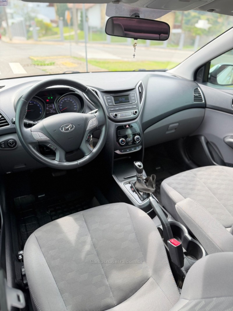 HB20S 1.6 PREMIUM 16V FLEX 4P AUTOMÁTICO - 2017 - NOVA ARAçá