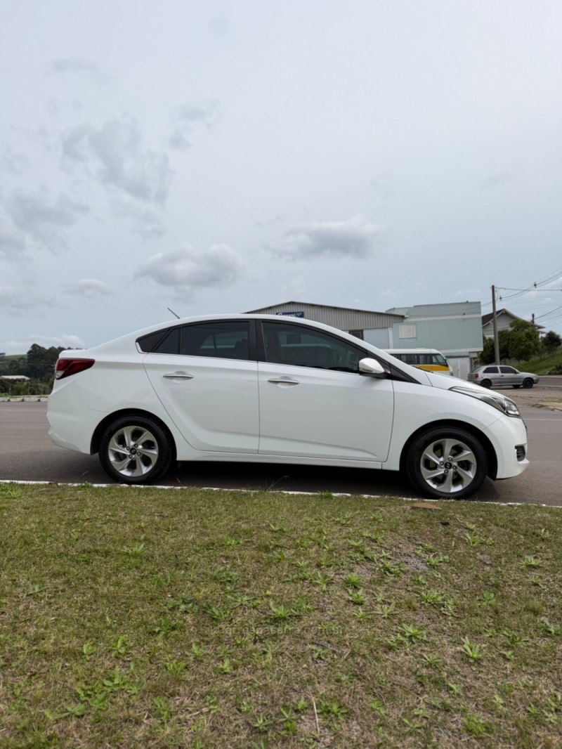 HB20S 1.6 PREMIUM 16V FLEX 4P AUTOMÁTICO - 2017 - NOVA ARAçá