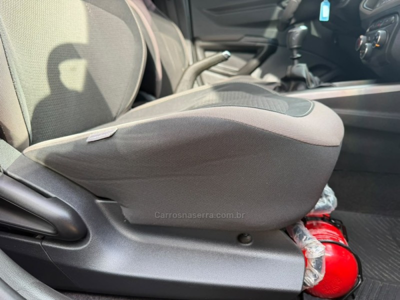PRISMA 1.4 MPFI LT 8V FLEX 4P MANUAL - 2015 - LAGOA VERMELHA