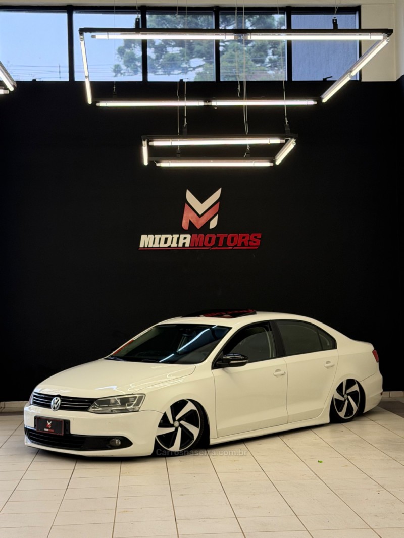 JETTA 2.0 COMFORTLINE FLEX 4P TIPTRONIC - 2013 - CAXIAS DO SUL