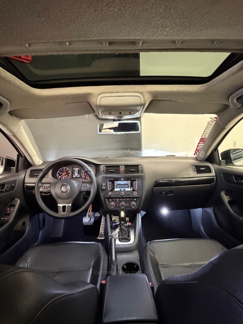 JETTA 2.0 COMFORTLINE FLEX 4P TIPTRONIC - 2013 - CAXIAS DO SUL