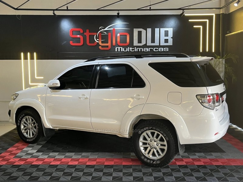 HILUX SW4 3.0 SRV 4X4 16V TURBO INTERCOOLER DIESEL 4P AUTOMÁTICO - 2013 - ESTâNCIA VELHA