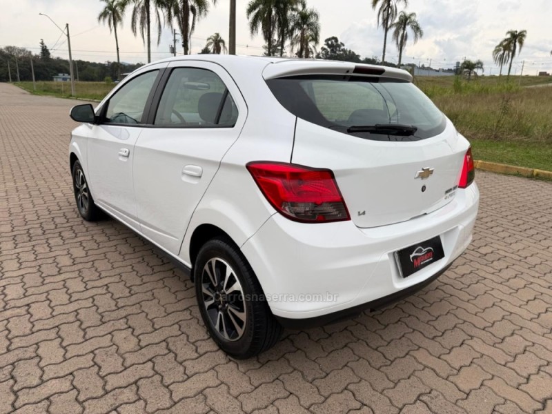 ONIX 1.4 MPFI LTZ 8V FLEX 4P MANUAL - 2016 - IVOTI