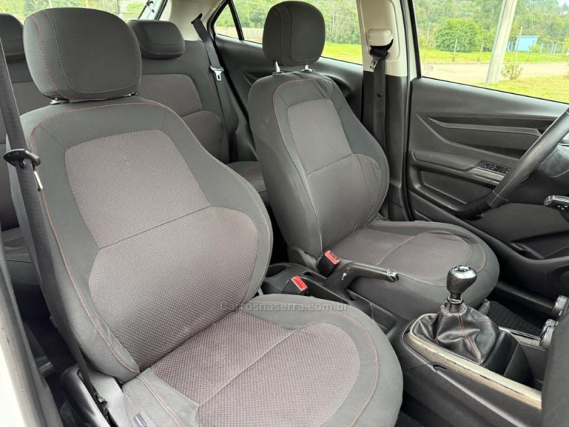 ONIX 1.4 MPFI LTZ 8V FLEX 4P MANUAL - 2016 - IVOTI
